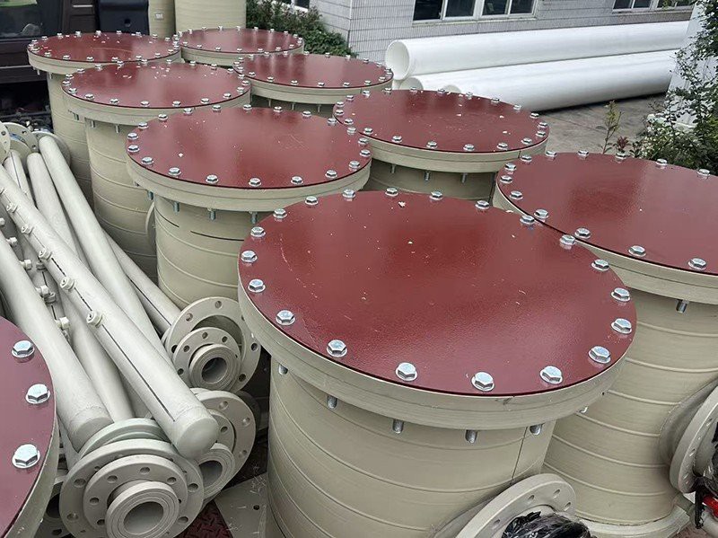 Acid recirculation filter